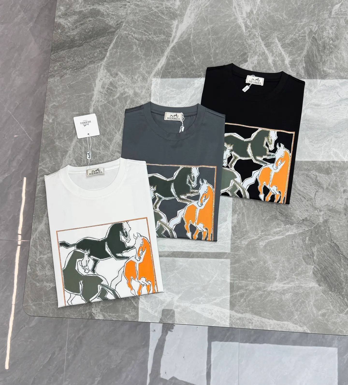 ⚜️Hermes 26s New Arrival T ， Quality . Breathable， ！ ， 🎨 . . . Versatile， 。 Brother ， Breathable， ！ ：Black.Gray.White.Sizes：M-3XL ！（S 4XL ）175/145 XL